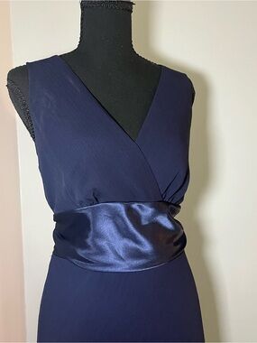 Sleeveless Navy Midi Dress with Satin Waistband